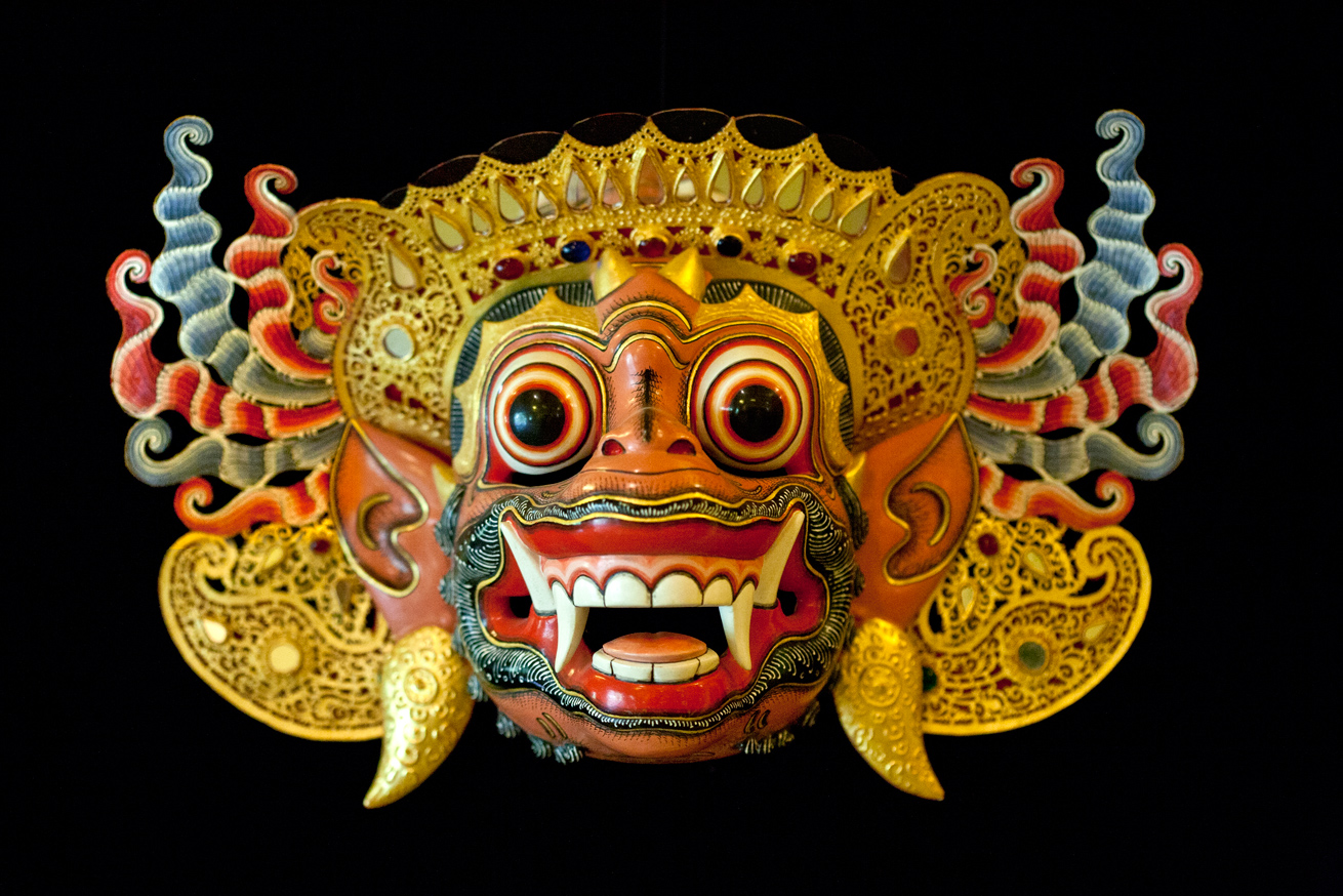 Древние китайские маски. Баронг Бали. Баронг Бали маска. Маски Баронга с острова Бали. Маски ритуальные Баронг.